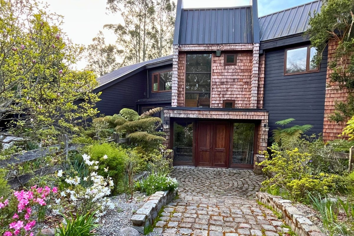 casaycia propiedad casa orilla de lago